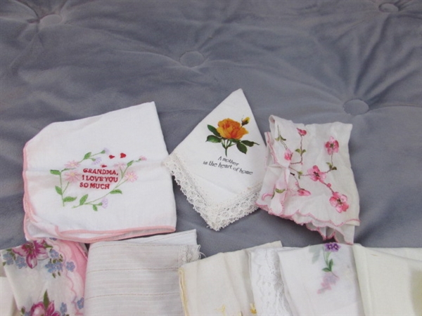 VINTAGE DOILIES & HANKIES