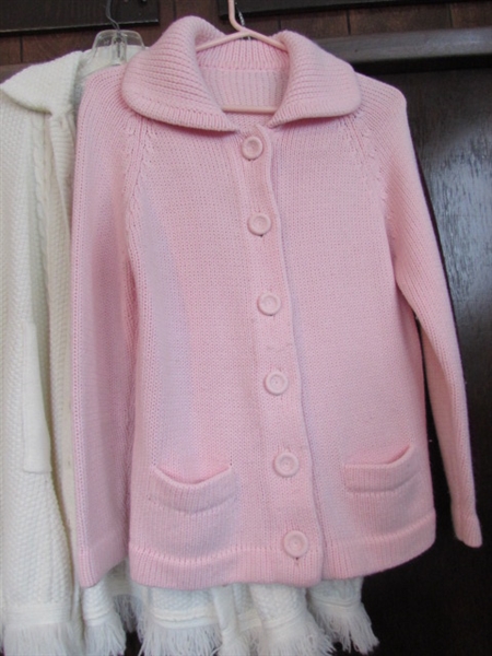 LADIES VINTAGE SWEATERS
