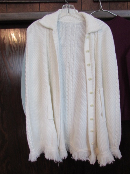 LADIES VINTAGE SWEATERS
