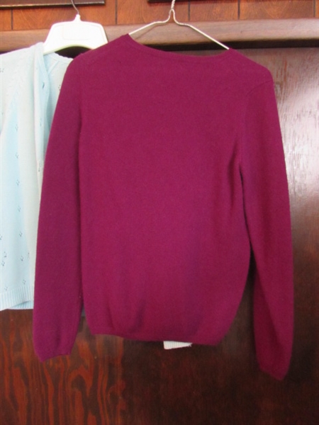 LADIES VINTAGE SWEATERS
