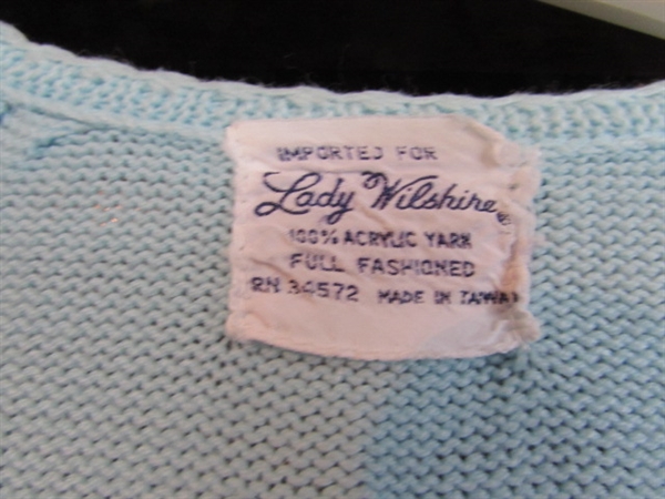 LADIES VINTAGE SWEATERS