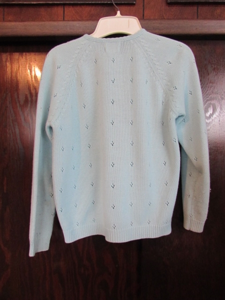 LADIES VINTAGE SWEATERS
