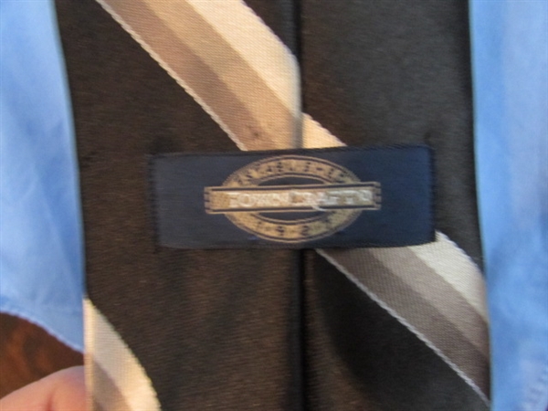MEN'S SMALL SIZE TOWNCRAFT SUIT, SHIRT, TIE & BELT