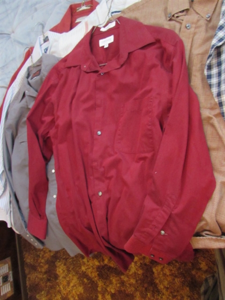 MEN'S SMALL/MEDIUM LONG SLEEVE BUTTON DOWN SHIRTS