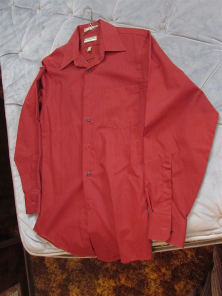 MEN'S SMALL/MEDIUM LONG SLEEVE BUTTON DOWN SHIRTS