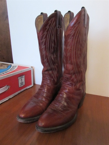 BROWN LADIES SIZE 7 D JUSTIN COWBOY BOOTS