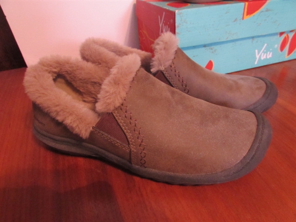 LADIES SIZE 5.5 & 6 SHOES & BOOTIES