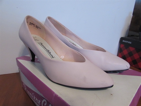 LADIES SIZE 5.5 & 6 SHOES & BOOTIES