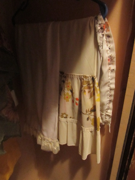 CURTAINS & DRAPES