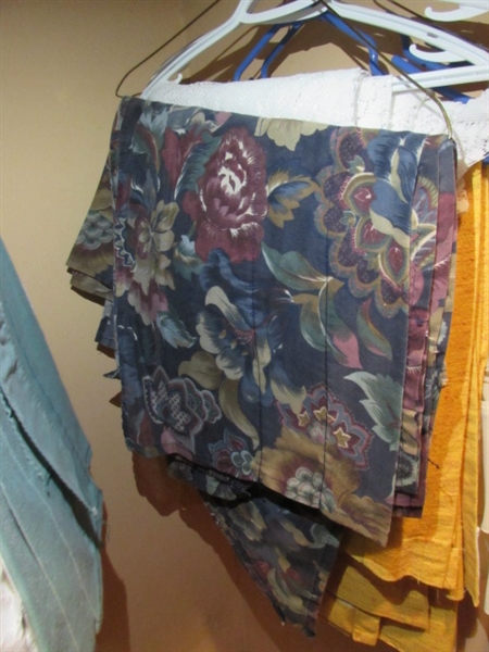CURTAINS & DRAPES