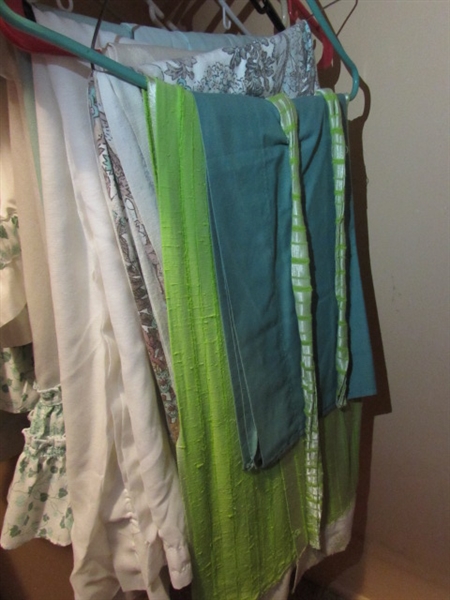 CURTAINS & DRAPES