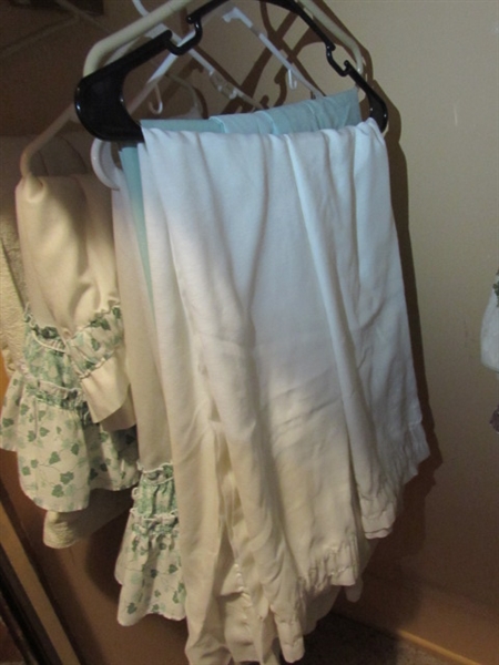 CURTAINS & DRAPES