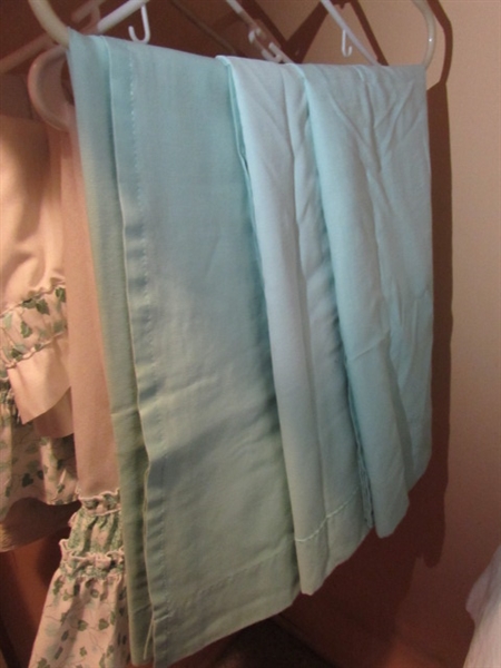 CURTAINS & DRAPES