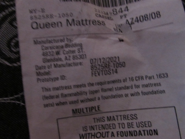 QUEEN MATTRESS/BOX SPRINGS W/WOOD HEADBOARD FRAME