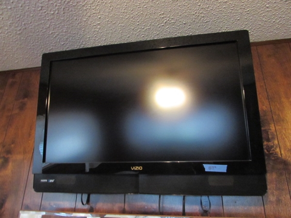 37 VIZIO FLAT SCREEN TV WITH WALL MOUNT