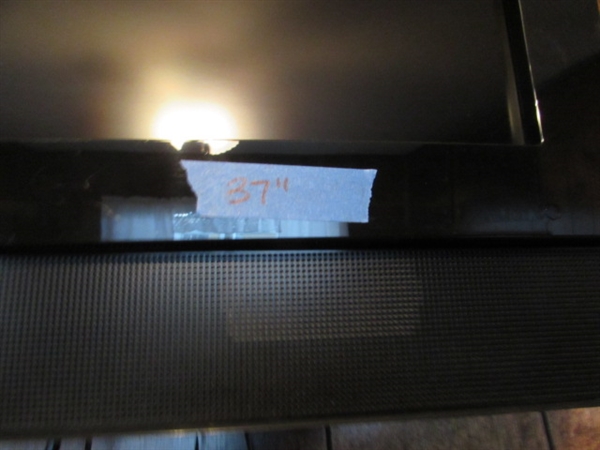 37 VIZIO FLAT SCREEN TV WITH WALL MOUNT