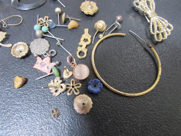 FASHION JEWELRY, ACRYLIC TRINKET BOX & CUTE BUTTERFLY EARRING HOLDER