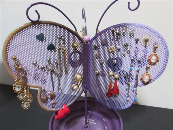 FASHION JEWELRY, ACRYLIC TRINKET BOX & CUTE BUTTERFLY EARRING HOLDER