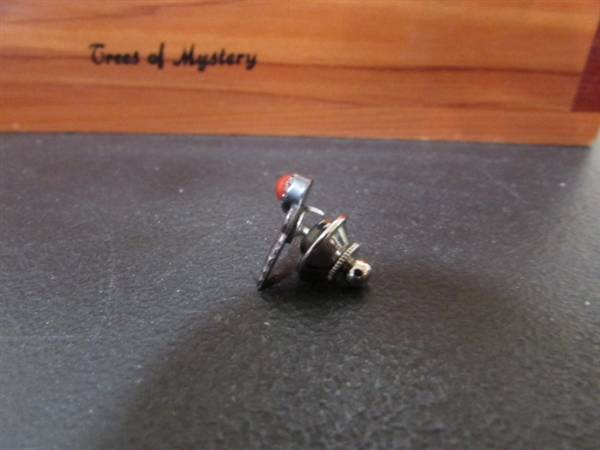 REDWOOD BOX WITH MEN'S ACCESSORIES - CUFFLINKS, TIE CLIPS & MORE