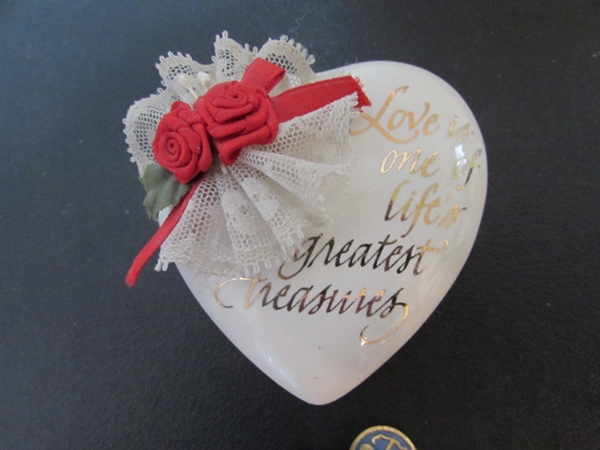 VINTAGE BROWNIE, GIRL SCOUT & RESTAURANT LAPEL PINS IN A HEART SHAPED TRINKET BOX