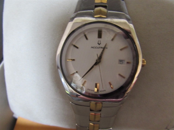 MEN'S ACCUTRON WRIST WATCH WITH 2-TONE BAND - UNTESTED