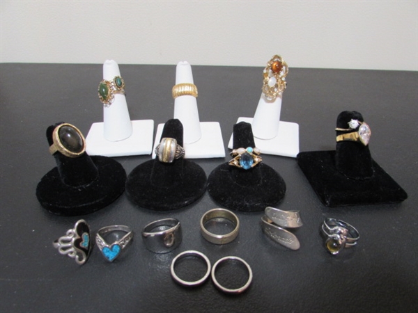 FASHION JEWELRY RINGS - SMALL SIZES 5-6