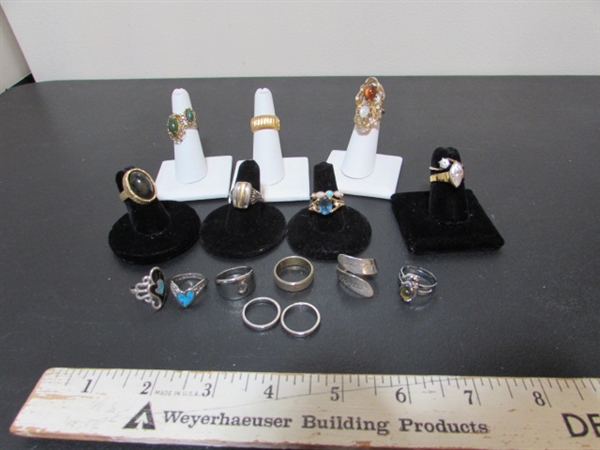 FASHION JEWELRY RINGS - SMALL SIZES 5-6