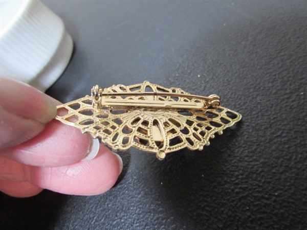 MUSICAL TRINKET BOX & FASHION JEWELRY PENDANTS, EARRINGS & PIN