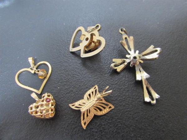 MUSICAL TRINKET BOX & FASHION JEWELRY PENDANTS, EARRINGS & PIN