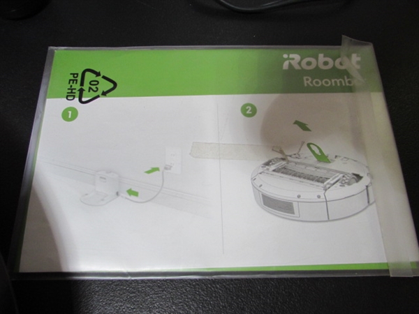 iROBOT ROOMBA VACUUM - WORKS
