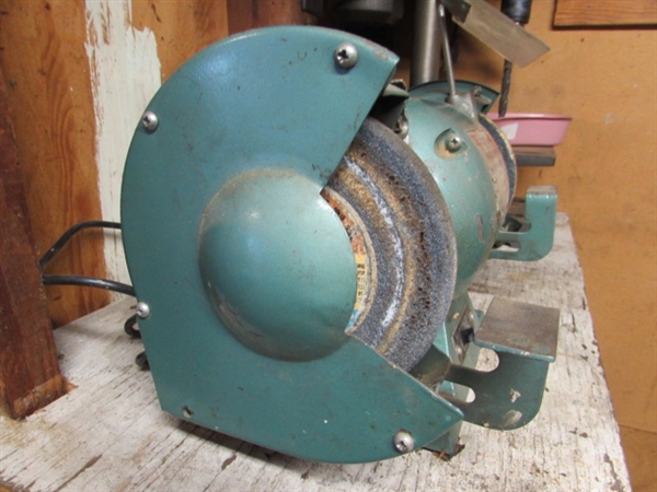2HP BENCH GRINDER - WORKS