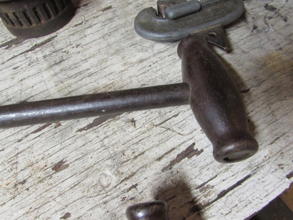 PIPE CUTTERS & PIPE THREADERS