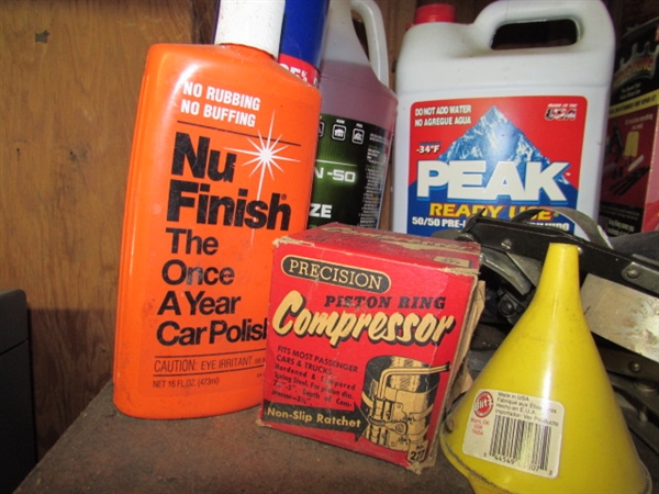 LARGE ASSORTMENT OF AUTOMOTIVE RELATED ITEMS