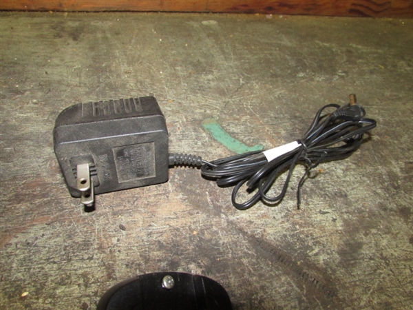 CORDLESS SCREWDRIVER & BITS & CORDLESS HANDISAW (BOTH WORK)