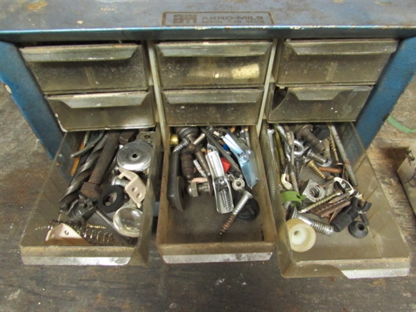 MULTI-DRAWER ORGANIZERS & CONTENTS