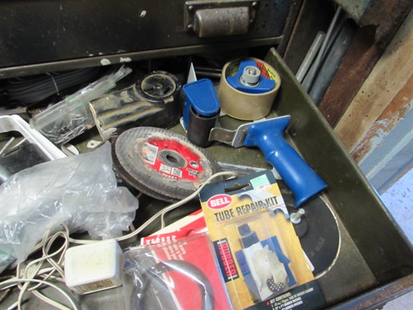 CONTENTS OF 2 DRAWERS