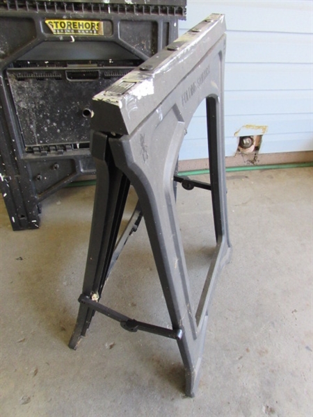 3 FOLDING SAWHORSES & ROLLER STAND
