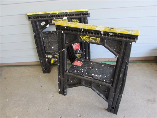 3 FOLDING SAWHORSES & ROLLER STAND