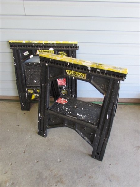 3 FOLDING SAWHORSES & ROLLER STAND