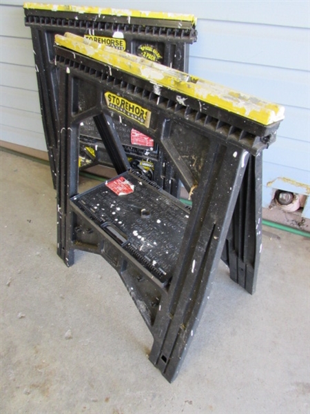 3 FOLDING SAWHORSES & ROLLER STAND
