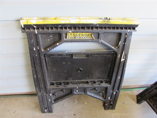 3 FOLDING SAWHORSES & ROLLER STAND