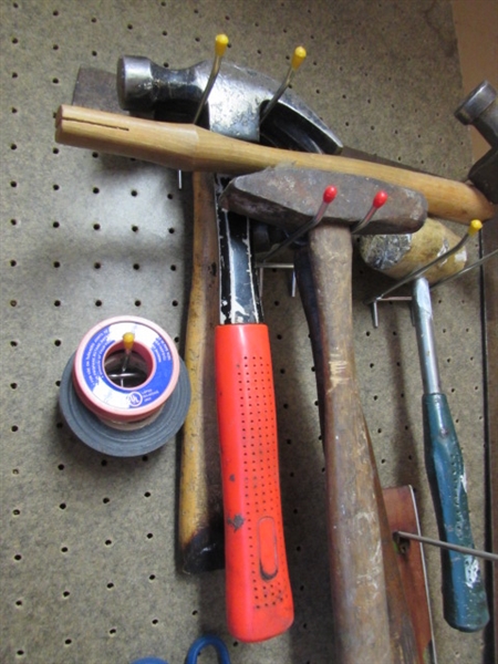 CONSTRUCTION TOOLS, TOOLBELT, LEVELS, ETC