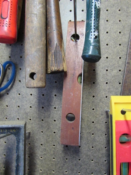 CONSTRUCTION TOOLS, TOOLBELT, LEVELS, ETC