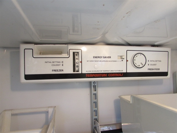 GE 18.2 CU FT REFRIGERATOR WITH FROST-FREE FREEZER - WORKS GREAT