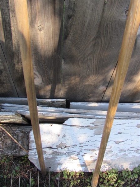 RAKES & HOES