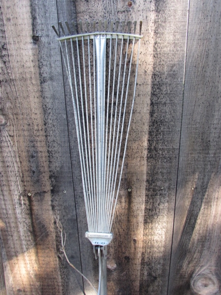 RAKES & HOES