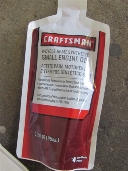 CRAFTSMAN GAS-POWERED WEED WACKER HAS GOOD COMPRESSION