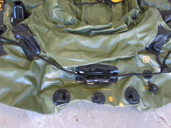 NEW SEVYLOR 280 INFLATABLE FISHING BOAT W/PADDLES, MANUAL & AIR PUMP