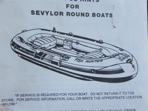 NEW SEVYLOR 280 INFLATABLE FISHING BOAT W/PADDLES, MANUAL & AIR PUMP