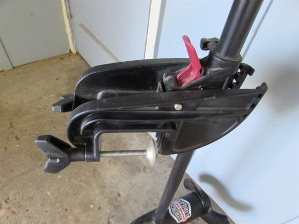 MINN KOTA ENDURA 30 LB THRUST TROLLING MOTOR